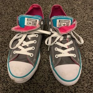 Junior size 5 Converse shoes